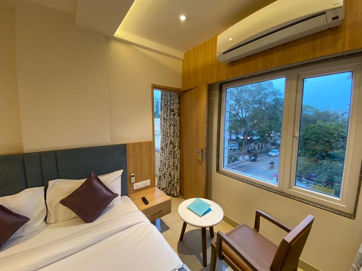 Hotel Mumbai House Express Удайпур Экстерьер фото