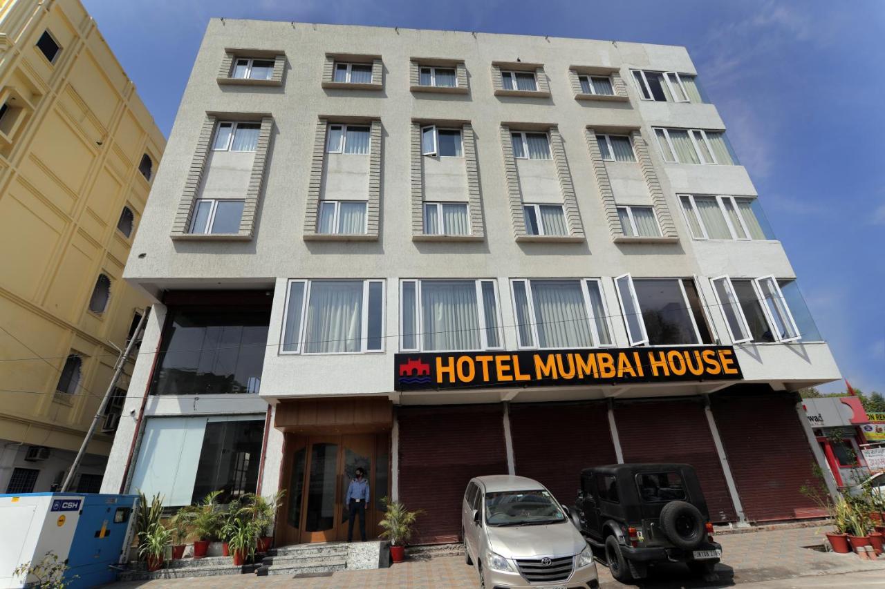 Hotel Mumbai House Express Удайпур Экстерьер фото