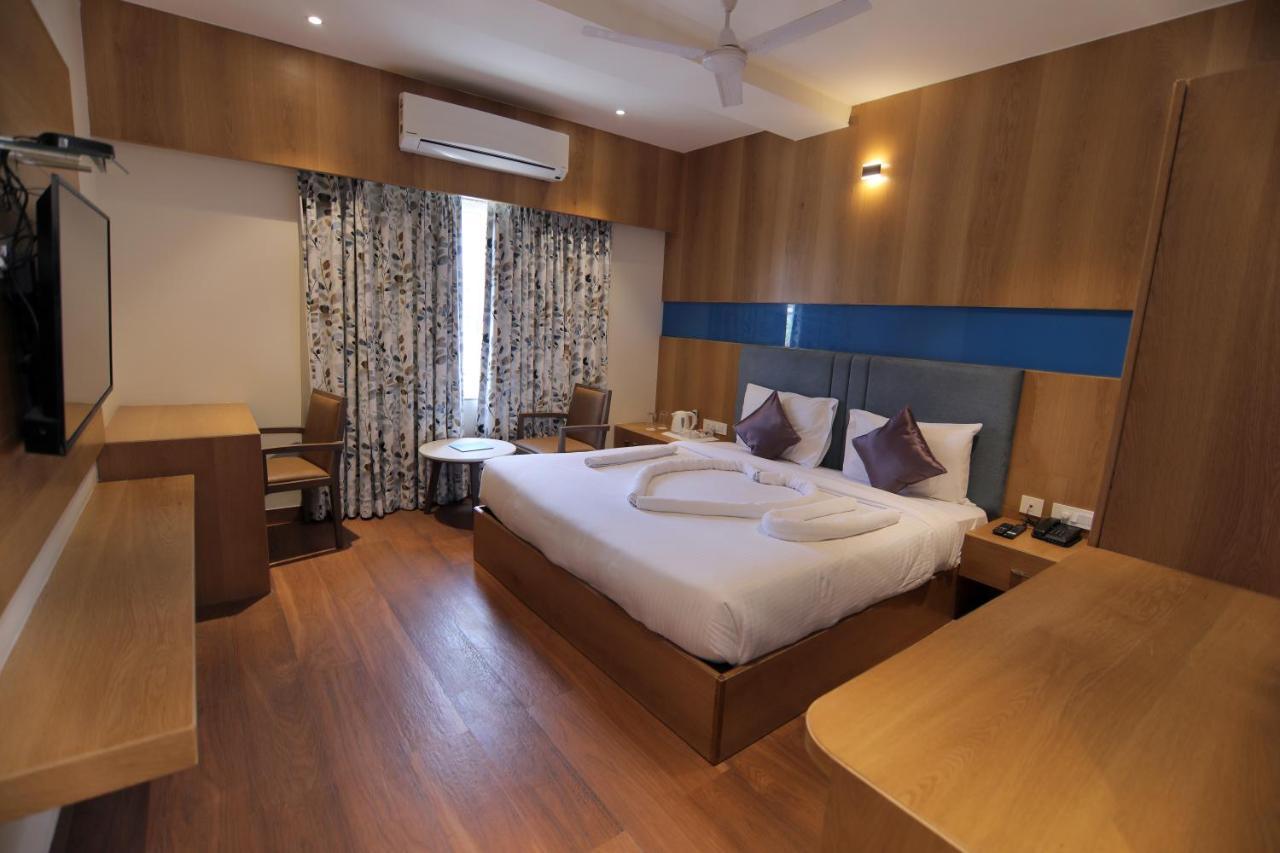 Hotel Mumbai House Express Удайпур Экстерьер фото