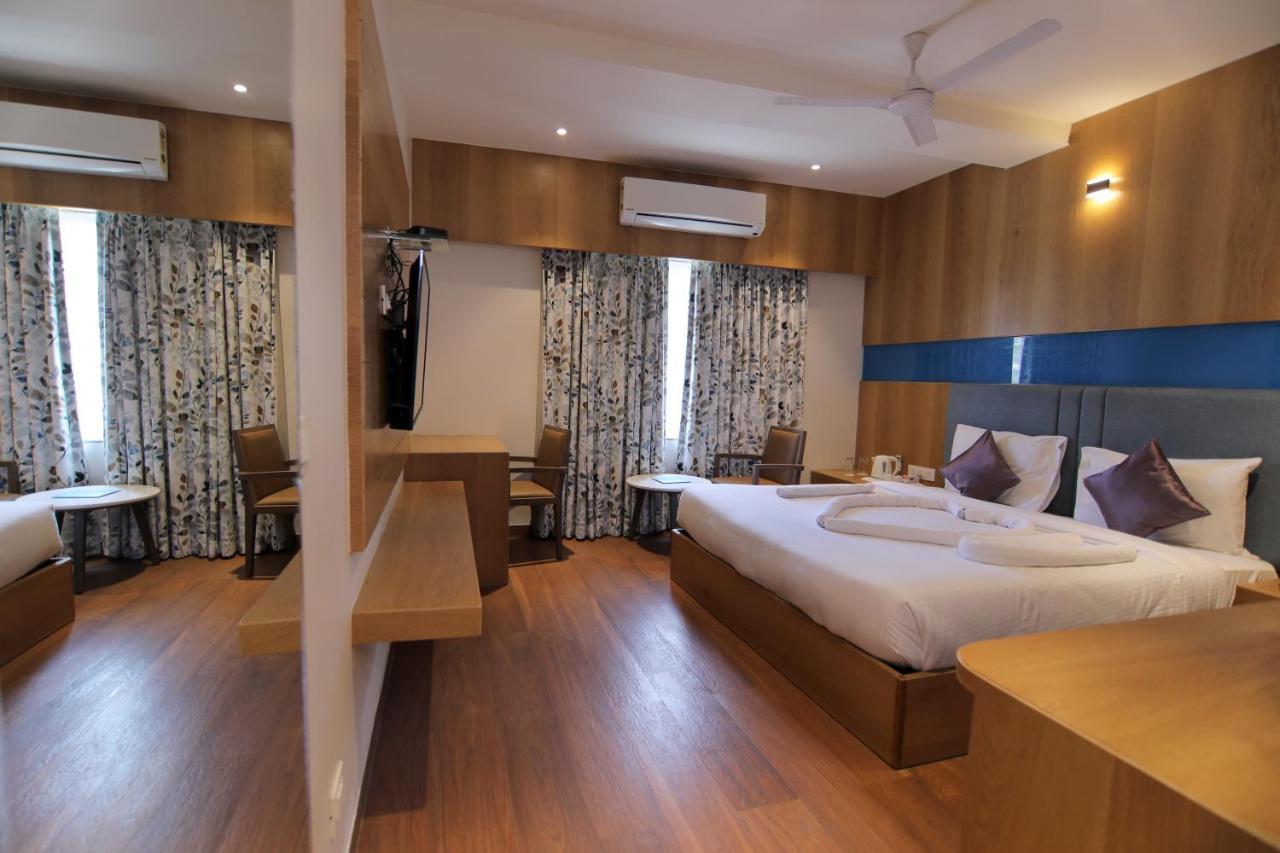 Hotel Mumbai House Express Удайпур Экстерьер фото